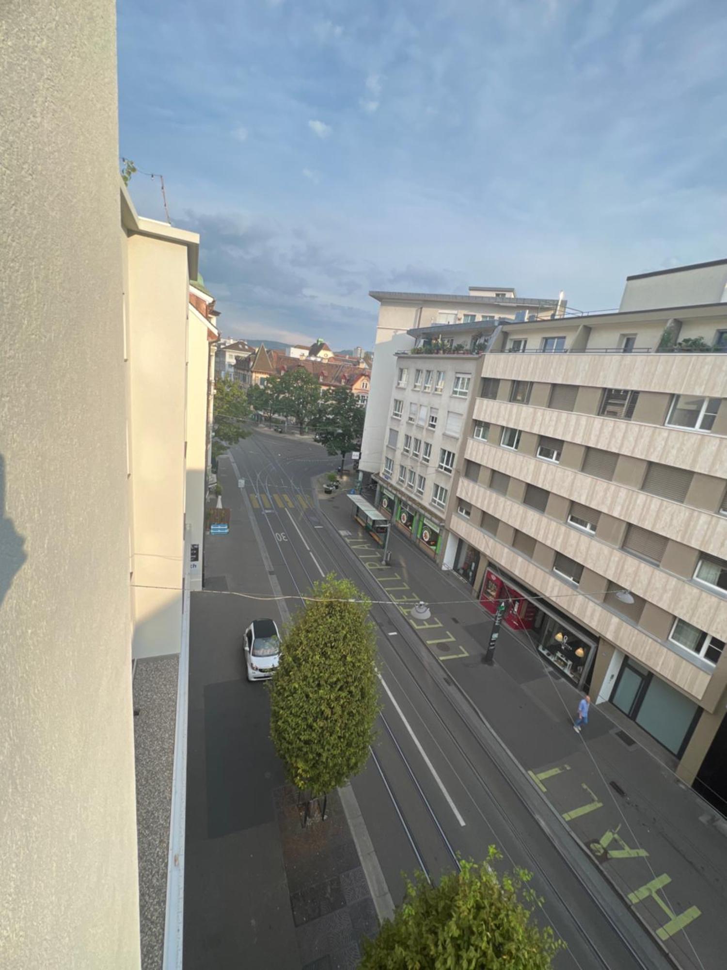 Best Located & Fully Equipped Apartment At Basel Sbb Main Station Exteriör bild